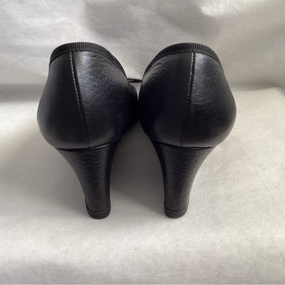 Authentic Gucci Cellarius Peep-Toe Wedge, Size 5.5 - Picture 6 of 12